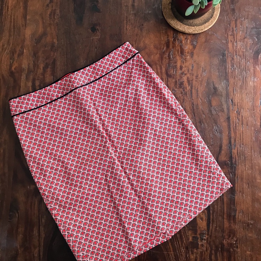 Red Pattern Pencil Skirt